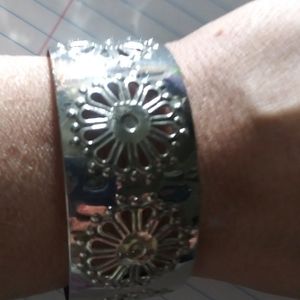 Lady's sliver bracelet